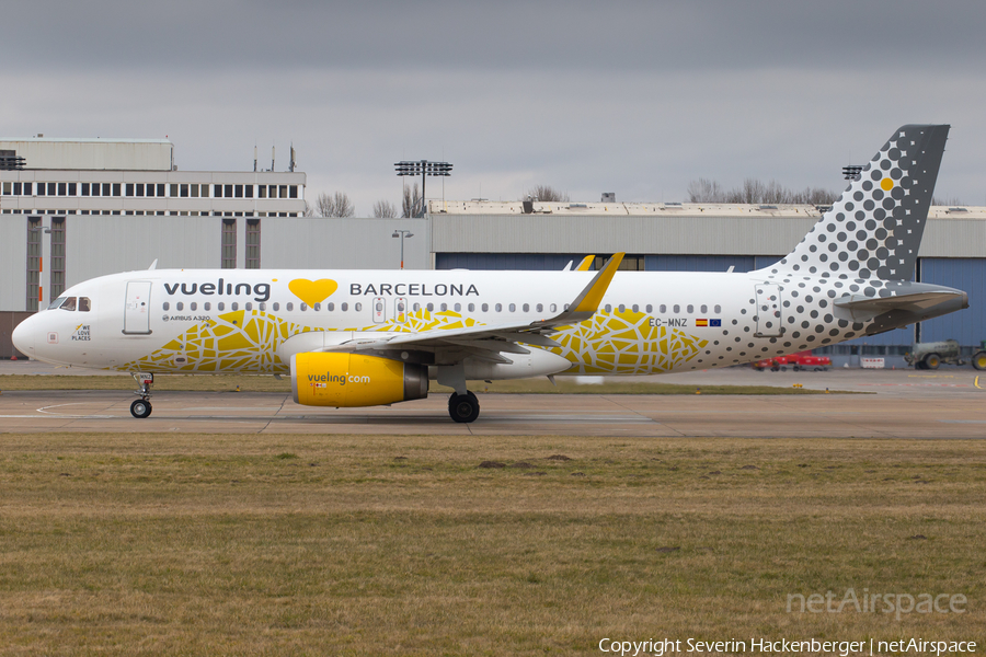 Vueling Airbus A320-232 (EC-MNZ) | Photo 237800