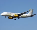 Vueling Airbus A320-232 (EC-MNZ) at  Hamburg - Fuhlsbuettel (Helmut Schmidt), Germany