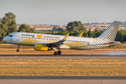 Vueling Airbus A320-232 (EC-MNZ) at  Sevilla - San Pablo, Spain