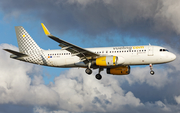 Vueling Airbus A320-232 (EC-MOG) at  Lanzarote - Arrecife, Spain