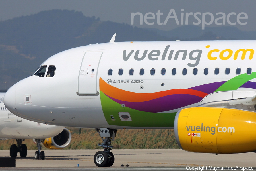 Vueling Airbus A320-232 (EC-MOG) | Photo 164832