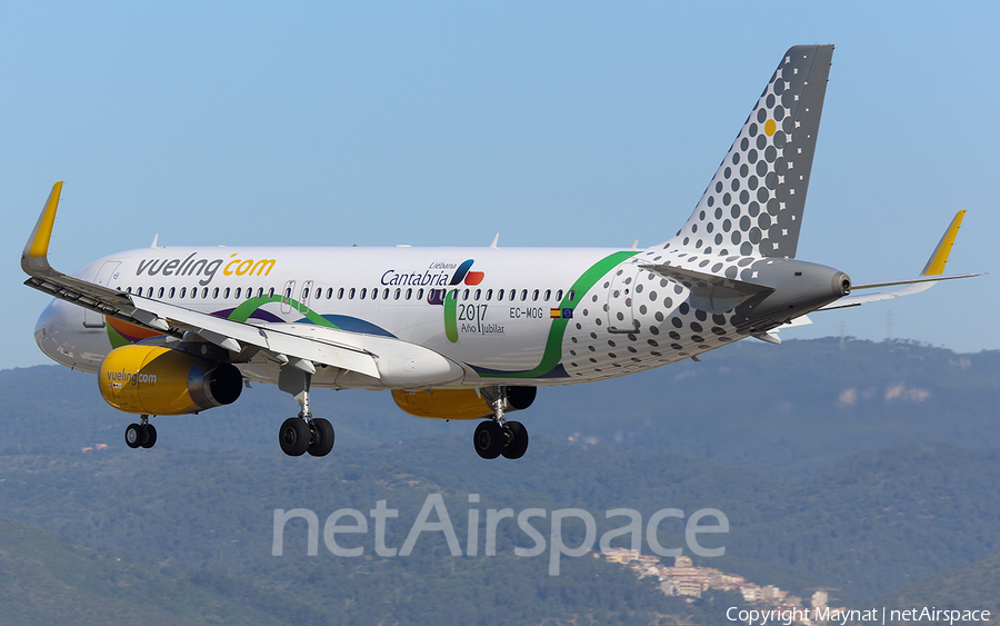 Vueling Airbus A320-232 (EC-MOG) | Photo 349821