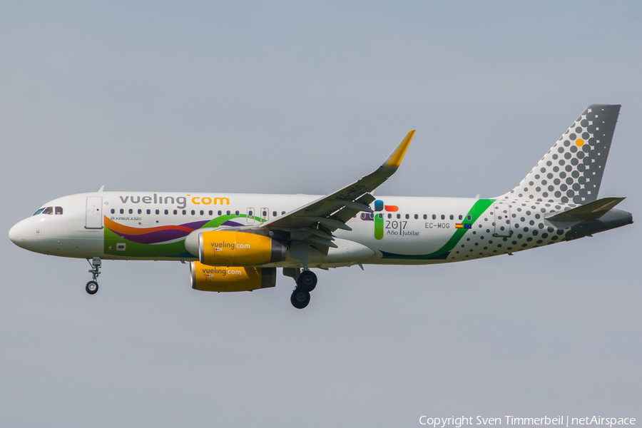 Vueling Airbus A320-232 (EC-MOG) | Photo 241355
