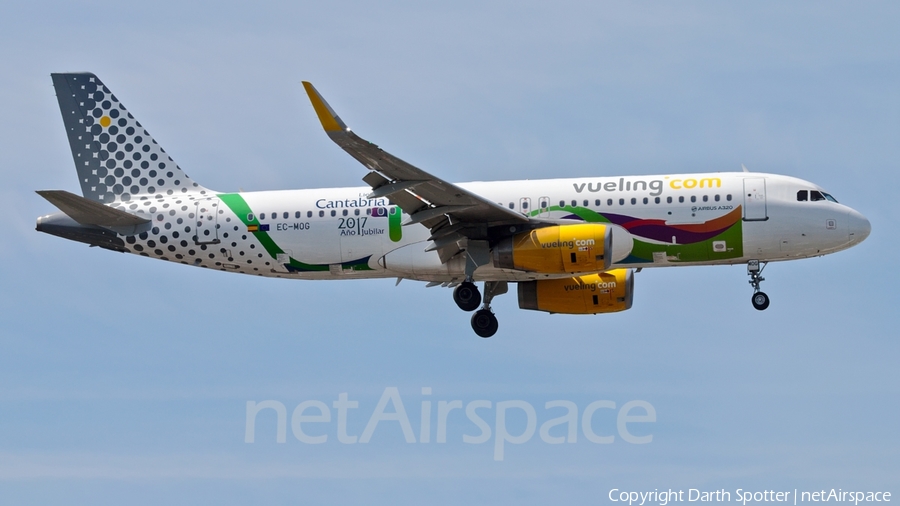 Vueling Airbus A320-232 (EC-MOG) | Photo 282192