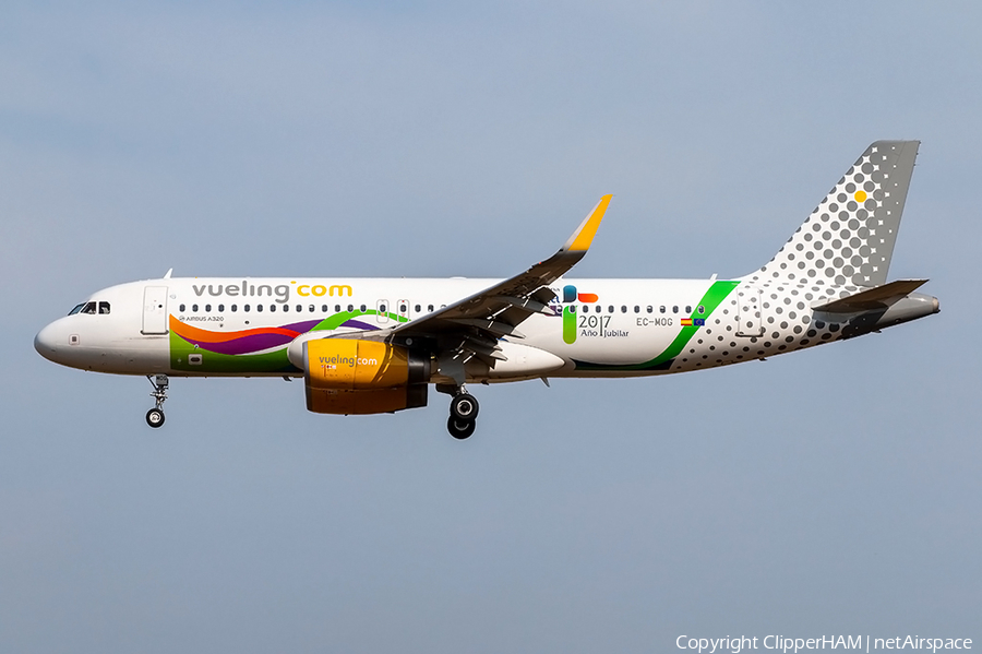 Vueling Airbus A320-232 (EC-MOG) | Photo 267628