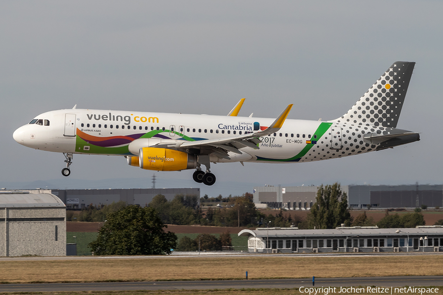 Vueling Airbus A320-232 (EC-MOG) | Photo 266190