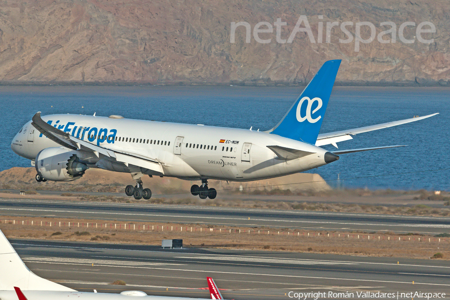 Air Europa Boeing 787-8 Dreamliner (EC-MOM) | Photo 496114