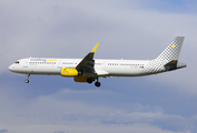 Vueling Airbus A321-231 (EC-MOO) at  Barcelona - El Prat, Spain