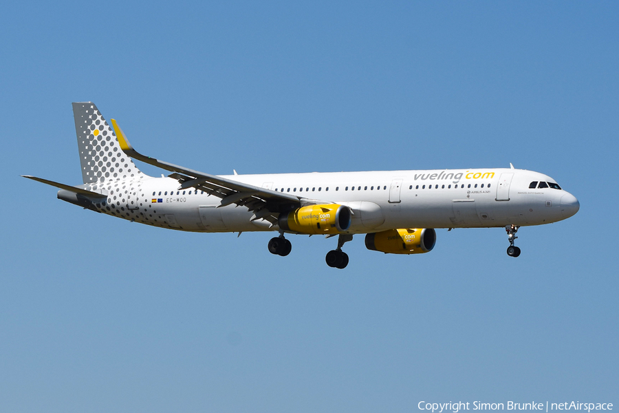 Vueling Airbus A321-231 (EC-MOO) | Photo 521231