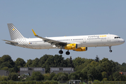 Vueling Airbus A321-231 (EC-MOO) at  Hamburg - Fuhlsbuettel (Helmut Schmidt), Germany