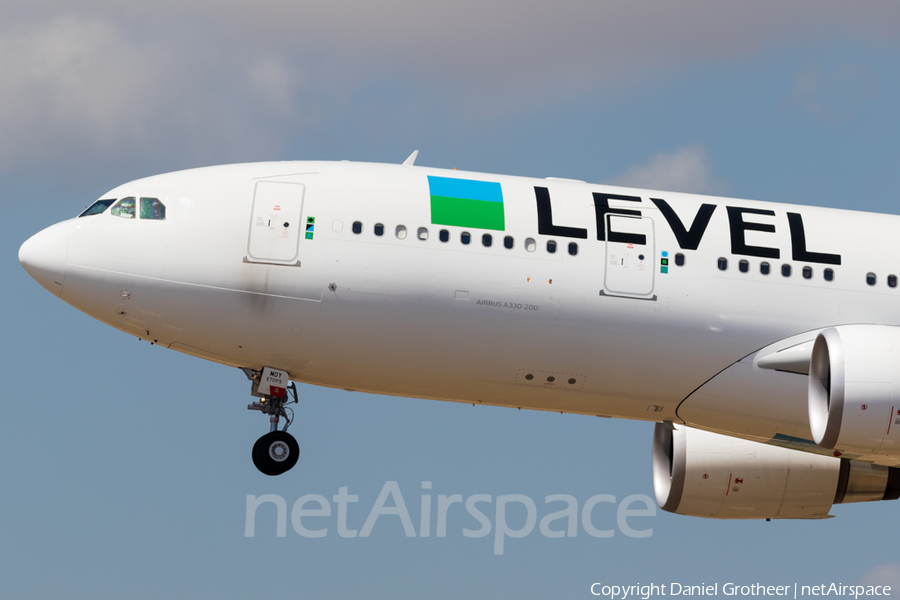 Level Airbus A330-202 (EC-MOY) | Photo 186899