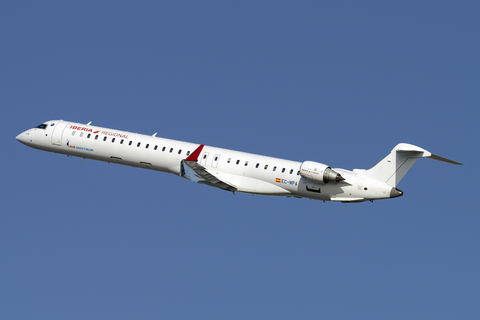 Iberia Regional (Air Nostrum) Bombardier CRJ-1000 (EC-MPA) at  Barcelona - El Prat, Spain