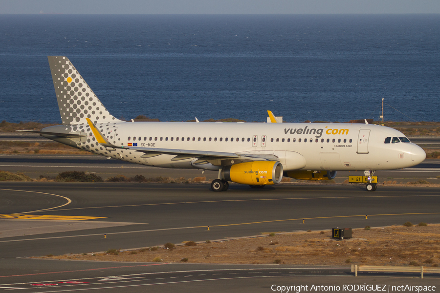Vueling Airbus A320-232 (EC-MQE) | Photo 350353