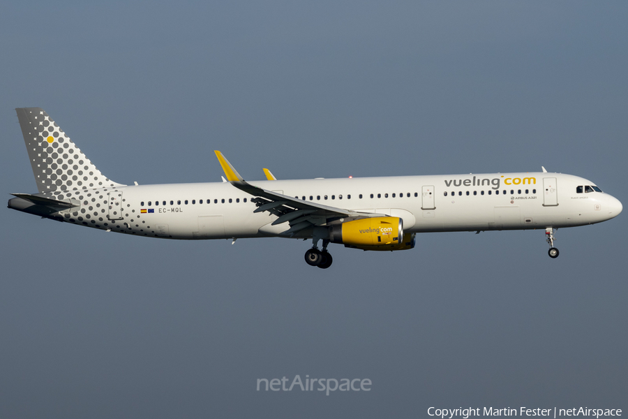 Vueling Airbus A321-231 (EC-MQL) | Photo 488441