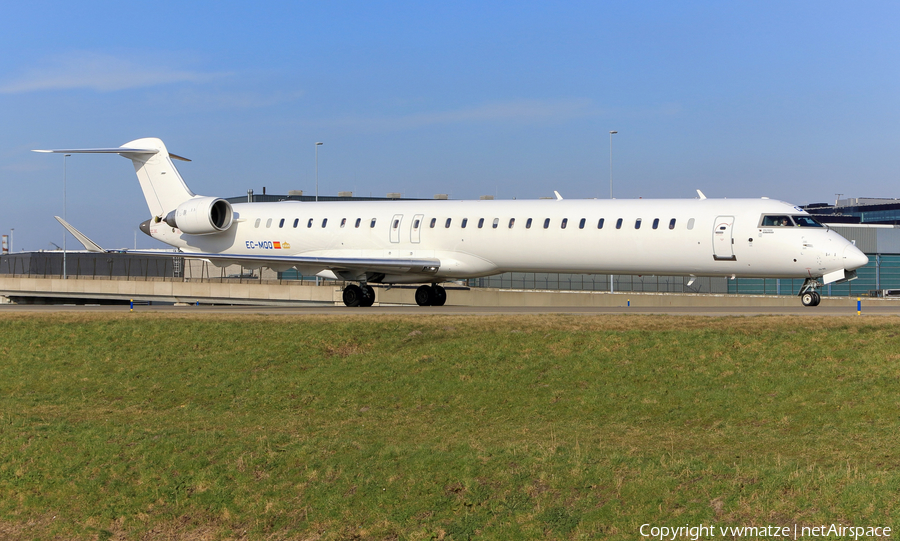 Iberia Regional (Air Nostrum) Bombardier CRJ-1000 (EC-MQQ) | Photo 423157