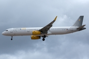 Vueling Airbus A321-231 (EC-MRF) at  Gran Canaria, Spain