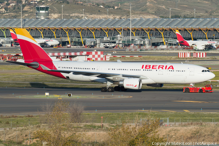 Iberia Airbus A330-202 (EC-MSY) | Photo 362247