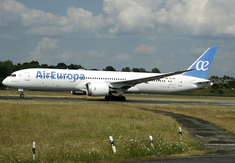 Air Europa Boeing 787-9 Dreamliner (EC-MTI) at  Hamburg - Fuhlsbuettel (Helmut Schmidt), Germany