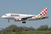 Volotea Airbus A319-112 (EC-MUC) at  Toulouse - Blagnac, France