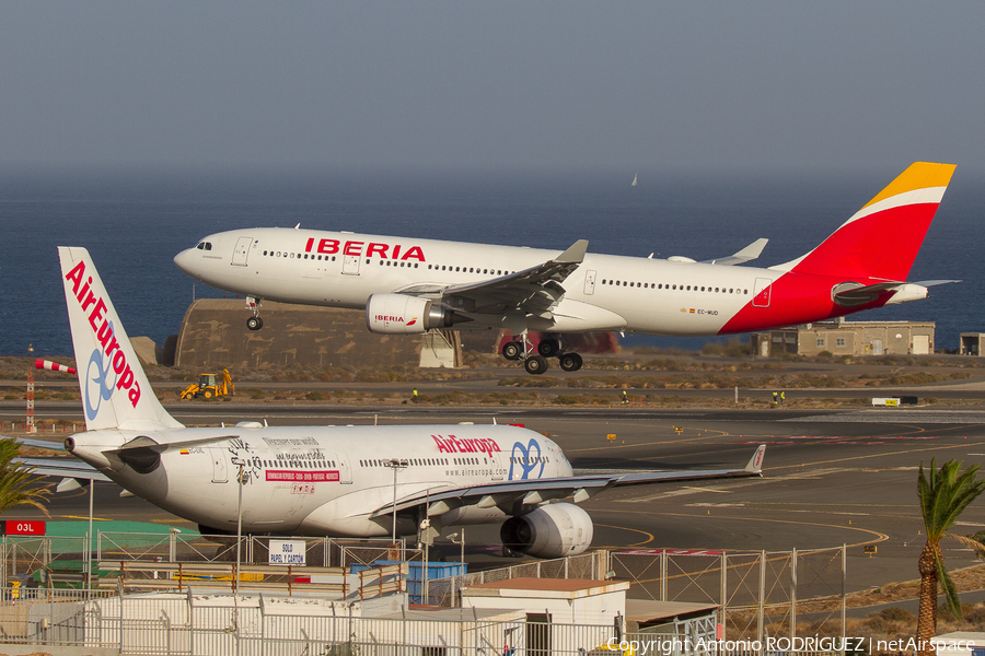 Iberia Airbus A330-202 (EC-MUD) | Photo 351289