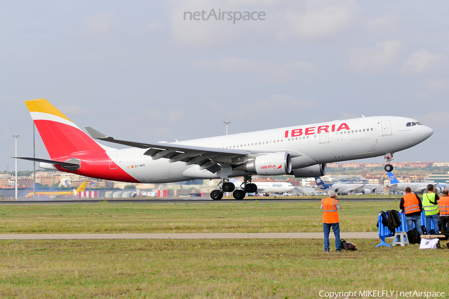 Iberia Airbus A330-202 (EC-MUD) | Photo 654701