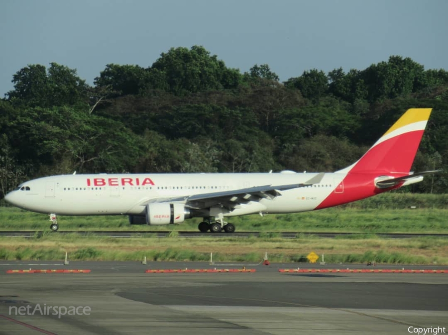 Iberia Airbus A330-202 (EC-MUD) | Photo 377401