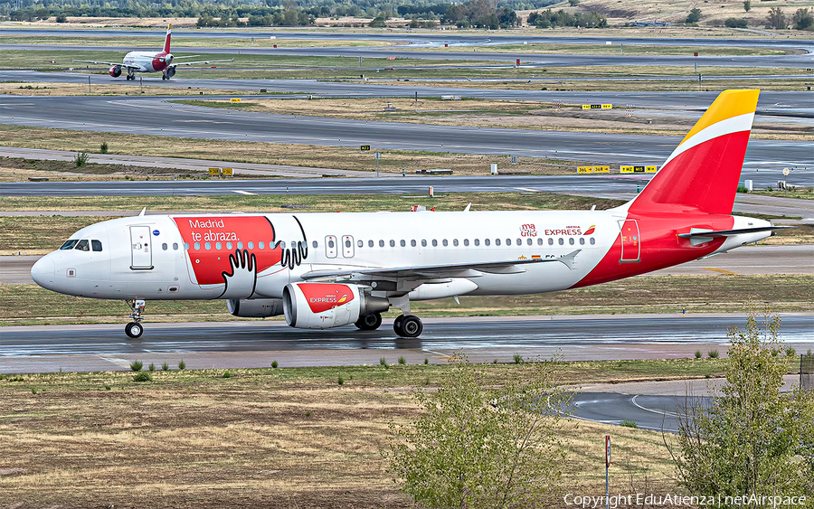 Iberia Airbus A320-214 (EC-MUF) | Photo 353422