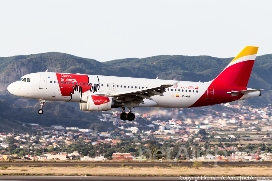 Iberia Airbus A320-214 (EC-MUF) | Photo 344594