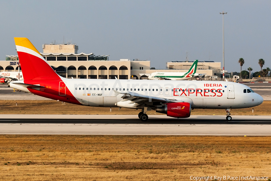 Iberia Express Airbus A320-214 (EC-MUF) | Photo 452619