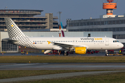 Vueling Airbus A320-214 (EC-MUM) at  Hamburg - Fuhlsbuettel (Helmut Schmidt), Germany