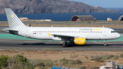 Vueling Airbus A320-214 (EC-MUM) at  Gran Canaria, Spain