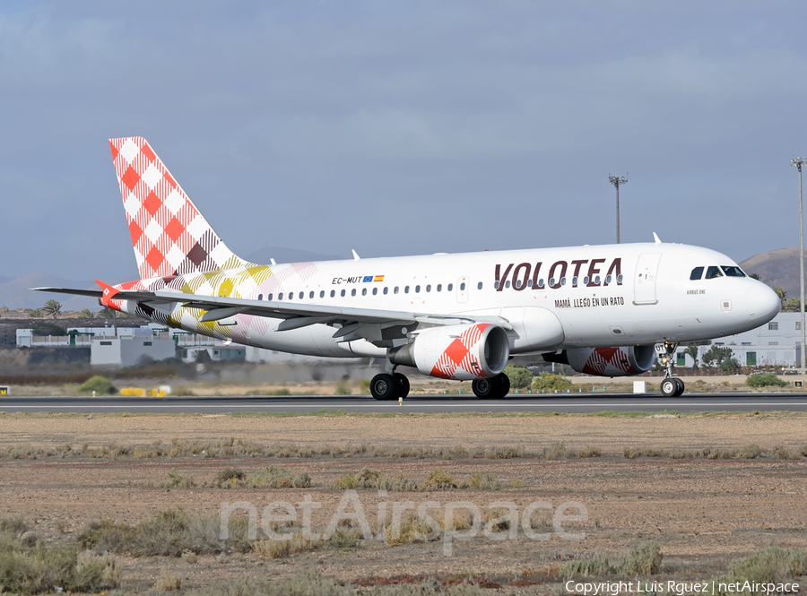 Volotea Airbus A319-111 (EC-MUT) | Photo 320312