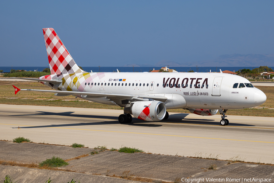 Volotea Airbus A319-111 (EC-MUT) | Photo 636133