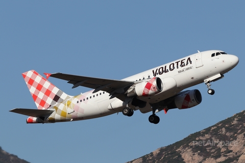 Volotea Airbus A319-111 (EC-MUX) at  Calvi – Sainte-Catherine, France