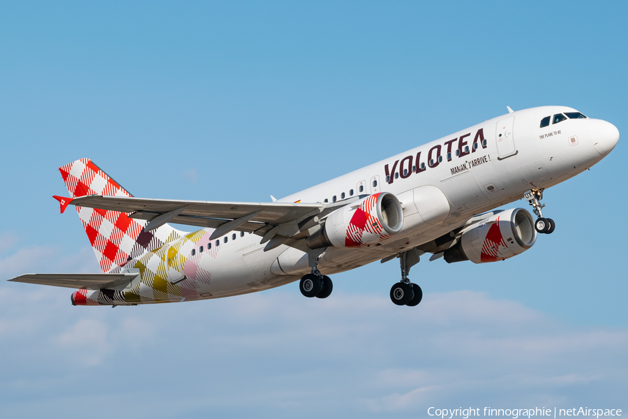 Volotea Airbus A319-111 (EC-MUX) | Photo 572272