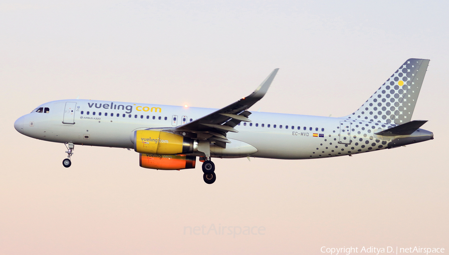 Vueling Airbus A320-232 (EC-MVD) | Photo 364241