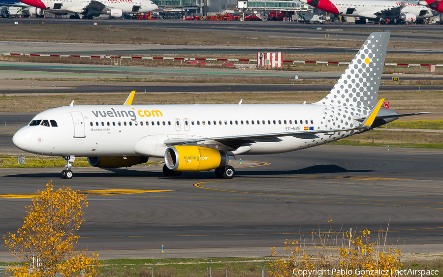 Vueling Airbus A320-232 (EC-MVE) | Photo 334215