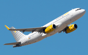 Vueling Airbus A320-232 (EC-MVE) at  Madrid - Barajas, Spain