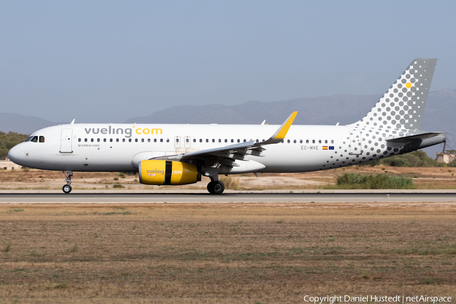 Vueling Airbus A320-232 (EC-MVE) | Photo 537055