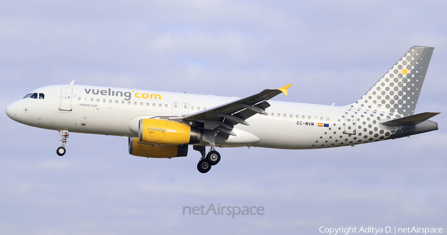 Vueling Airbus A320-232 (EC-MVM) | Photo 365195