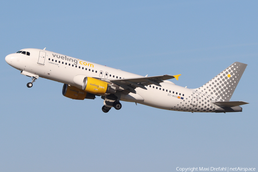 Vueling Airbus A320-214 (EC-MVO) | Photo 491451