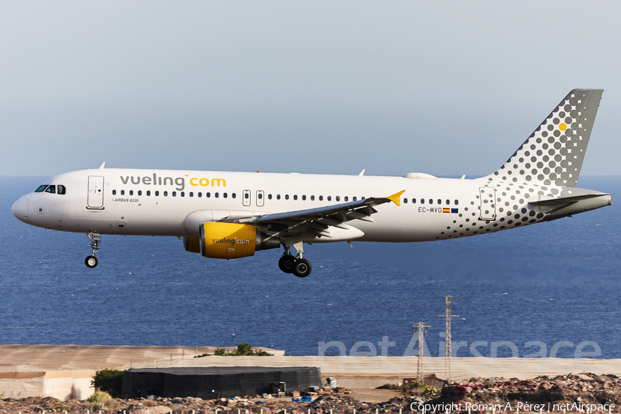 Vueling Airbus A320-214 (EC-MVO) | Photo 469918