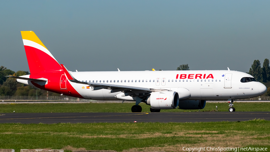 Iberia Airbus A320-251N (EC-MXU) | Photo 266270