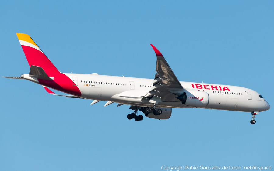 Iberia Airbus A350-941 (EC-MXV) | Photo 339450