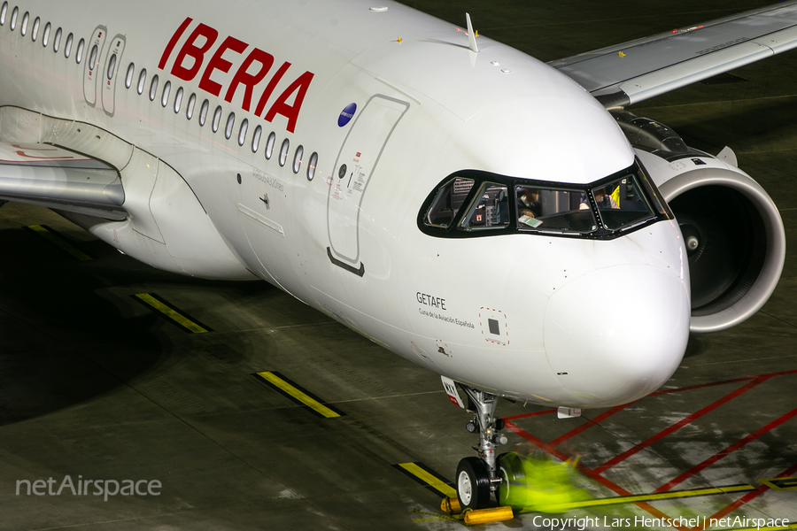 Iberia Airbus A320-251N (EC-MXY) | Photo 358972