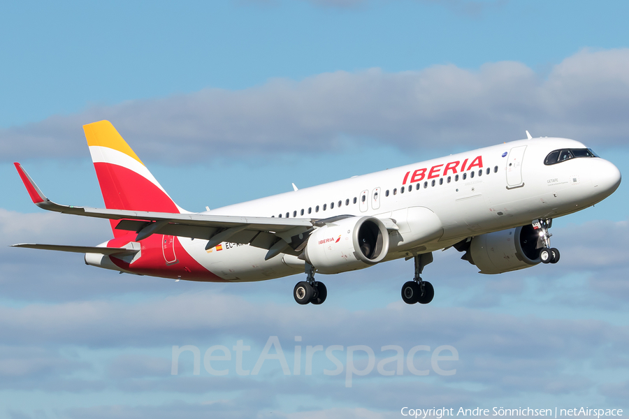 Iberia Airbus A320-251N (EC-MXY) | Photo 378054