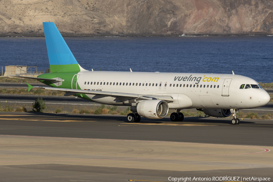 Vueling Airbus A320-214 (EC-MYB) | Photo 613291