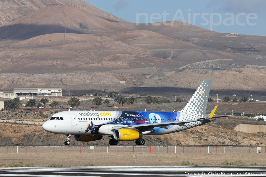 Vueling Airbus A320-232 (EC-MYC) | Photo 364122