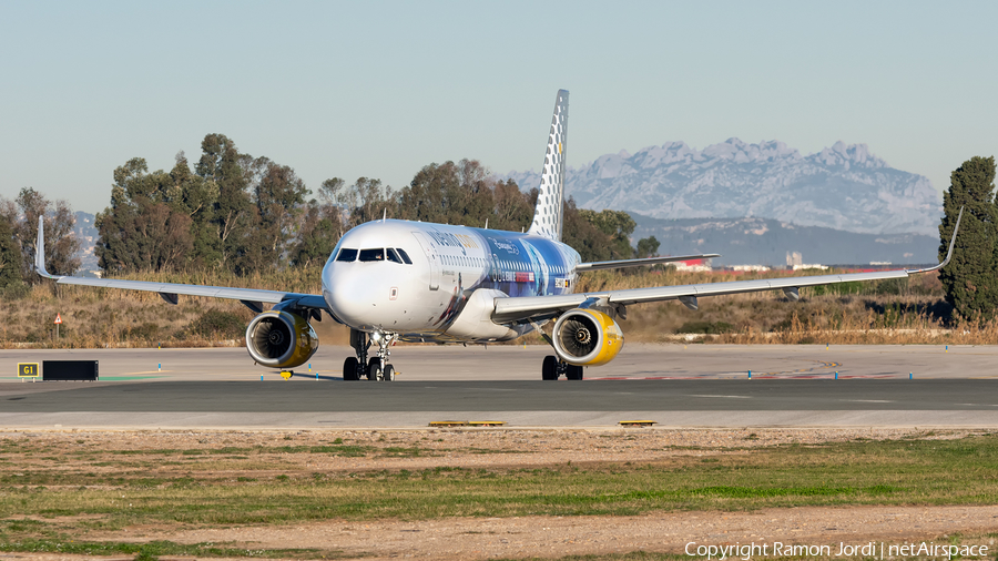 Vueling Airbus A320-232 (EC-MYC) | Photo 494812