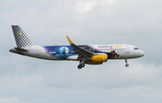 Vueling Airbus A320-232 (EC-MYC) at  Toulouse - Blagnac, France